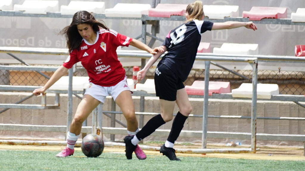 El Real Murcia Femenino suma un punto ante el Fuensalida en el último partido en casa de la temporada (2-2)