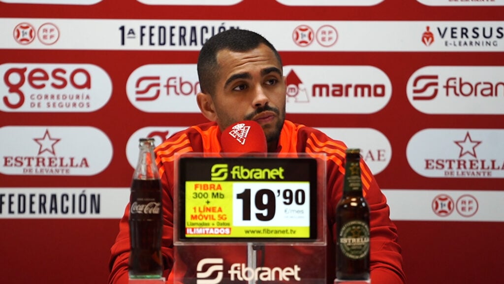 Moha: “No pensamos más allá que en ir a por los 3 puntos en Alcorcón”