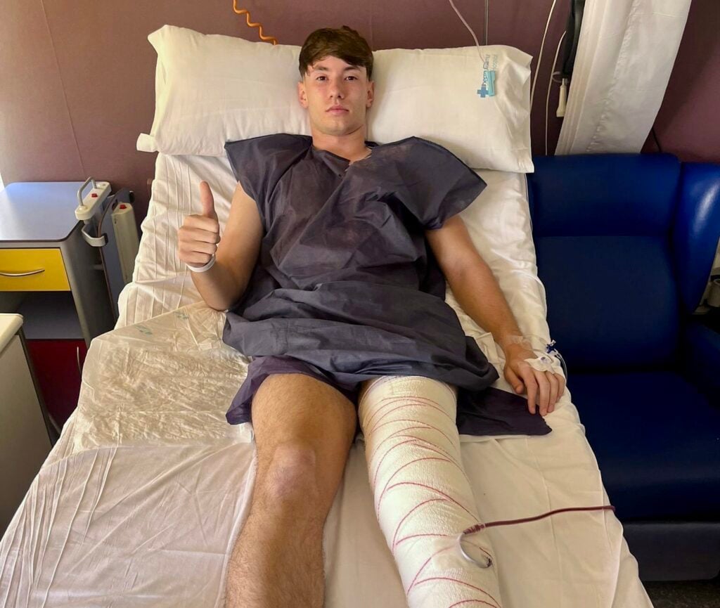 Antonio Armenteros, operado con éxito de su lesión en el ligamento cruzado de la rodilla