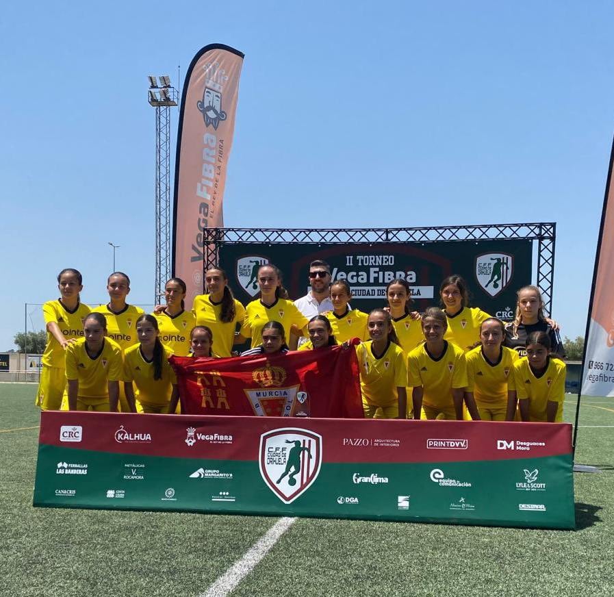 El Real Murcia Femenino Infantil logra el tercer puesto en el II Torneo Vega-Fibra Ciudad de Orihuela