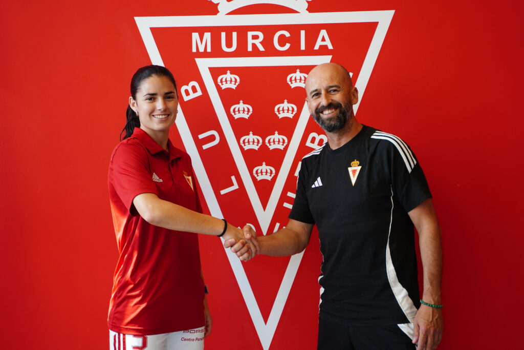 La historia de Amor con el Real Murcia Femenino continúa una temporada más