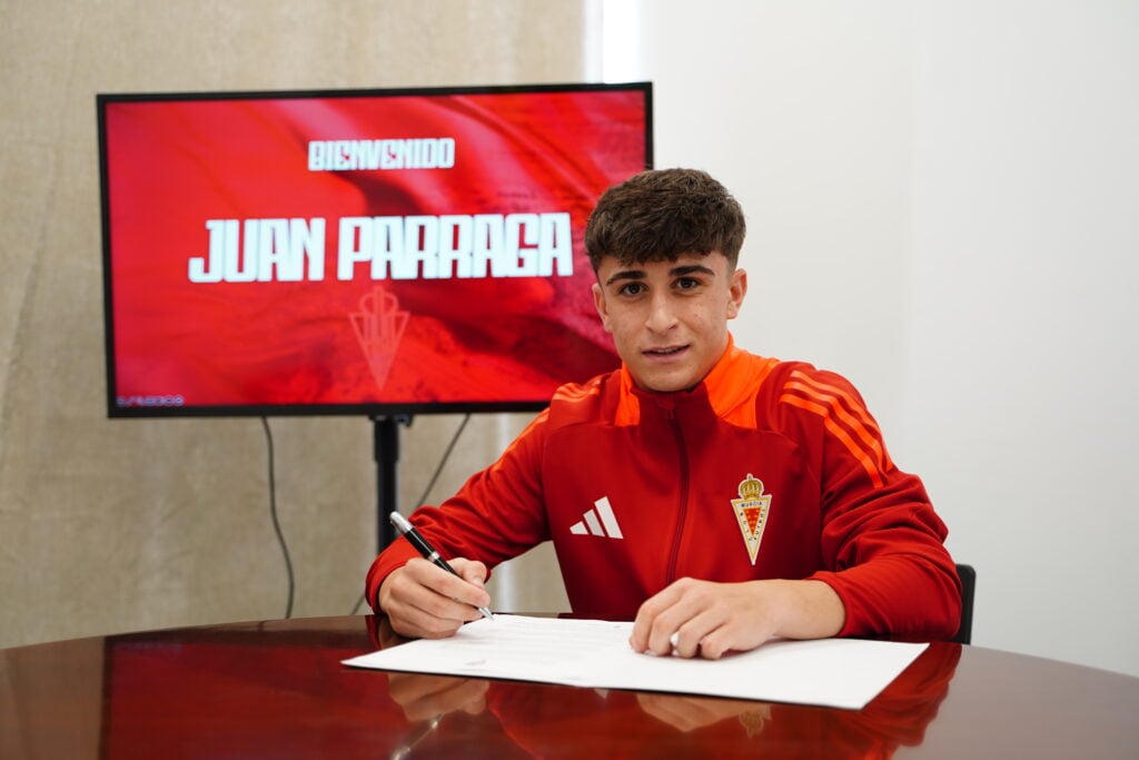 Juan Párraga, talento para la medular del Juvenil DH Promises