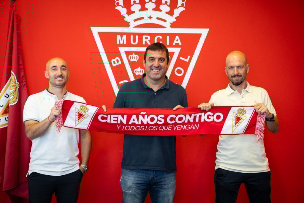 Unai Zubiaur, Iban Markitz y Zigor Eguiarte seguirán formando parte de la estructura deportiva del Real Murcia