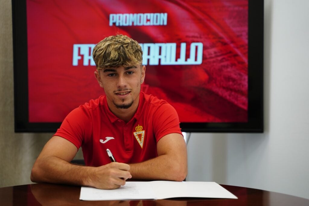Fran Carrillo promociona para aportar todo su desborde y gol al Juvenil DH Promises