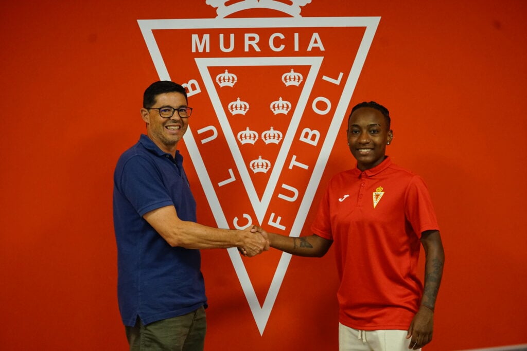 Nicole Jhoana, gol para la delantera del Real Murcia Femenino 2025/2026