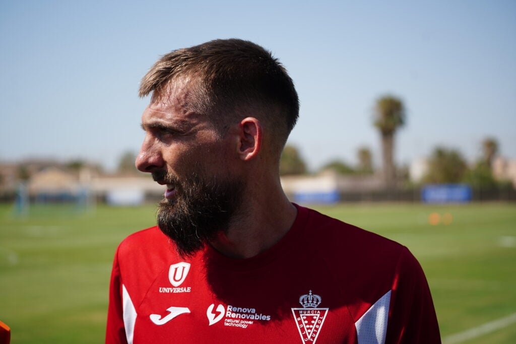 Saveljich: “Ha sido un entrenamiento exigente y bonito donde hemos visto las primeras pinceladas del míster”
