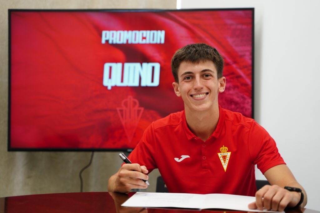 Quino promociona y defenderá la zaga del Juvenil DH Promises