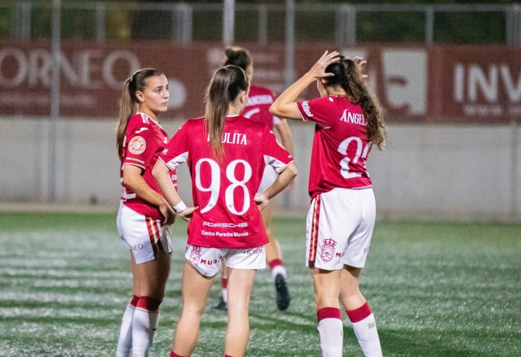 real murcia femenino pelea por ascenso