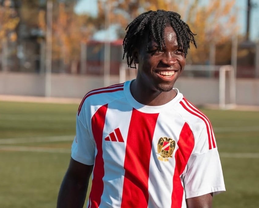 Divine finaliza su cesión en el Orihuela y volverá al Imperial para reforzar la delantera