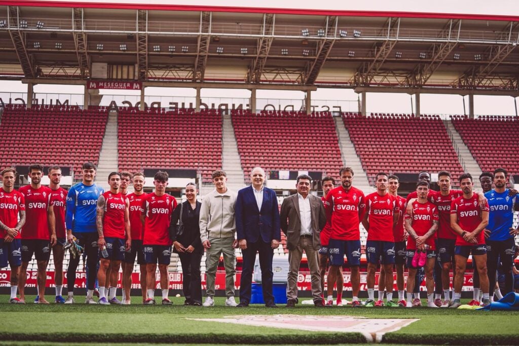 IPROAL refuerza su compromiso con el Real Murcia como patrocinador oficial