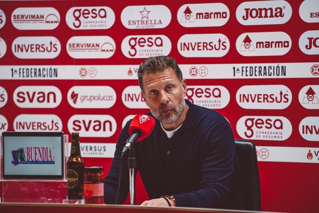 Curro Torres: “El equipo tiene capacidad pero hay que controlar más los partidos y estar más acertados”