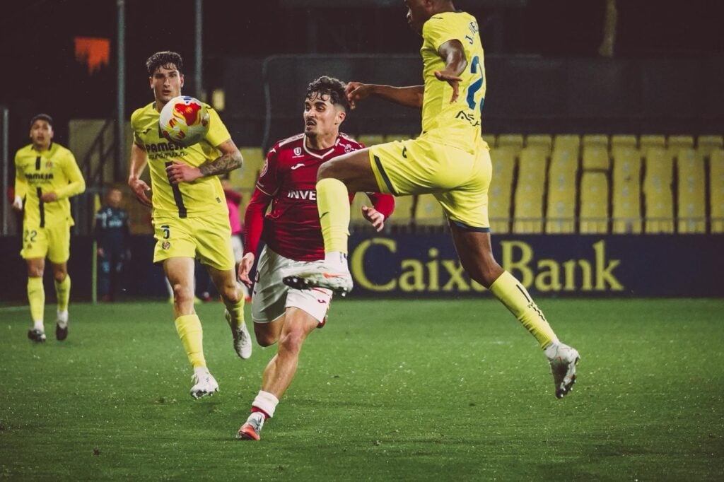 El Real Murcia logra sumar un empate ante el Villarreal B a domicilio (1-1)