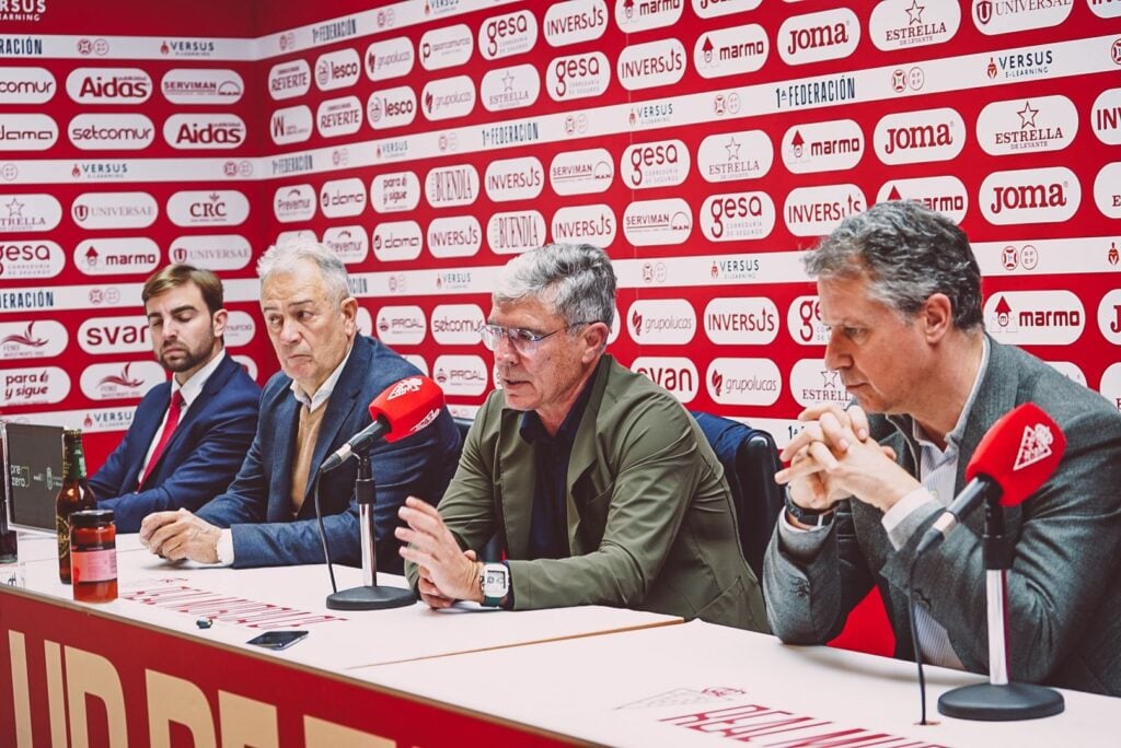 Rueda de prensa del Consejo de Administración y el área jurídica del club sobre el plan de reestructuración