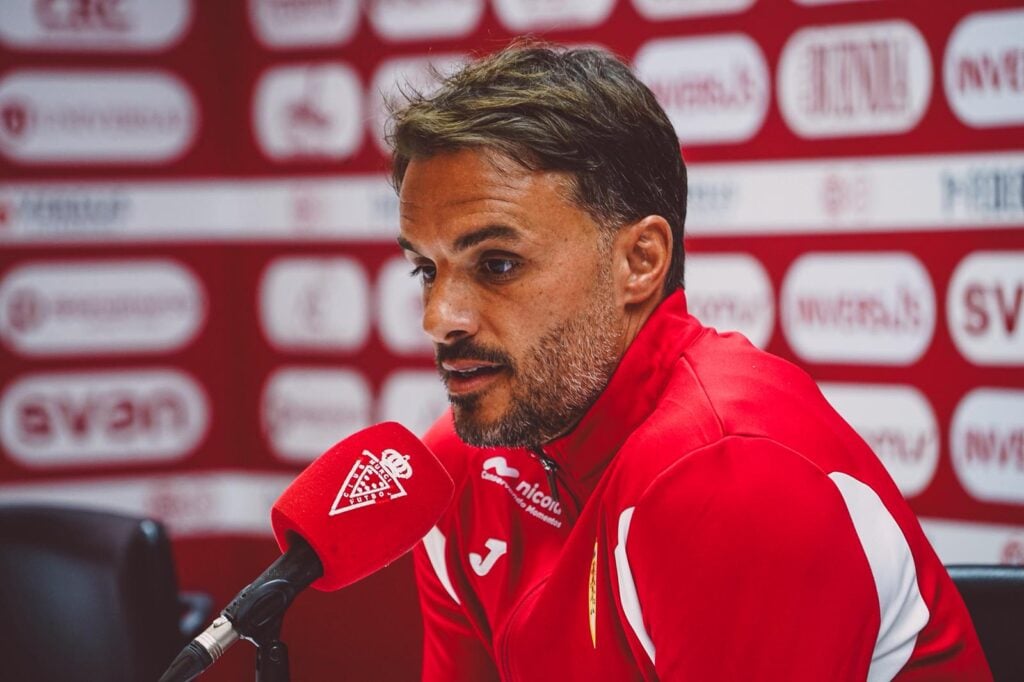 Pedro León: “La realidad es que quedan 11 partidos y necesitamos 15 puntos para estar a salvo, esa es la realidad y el objetivo ahora”