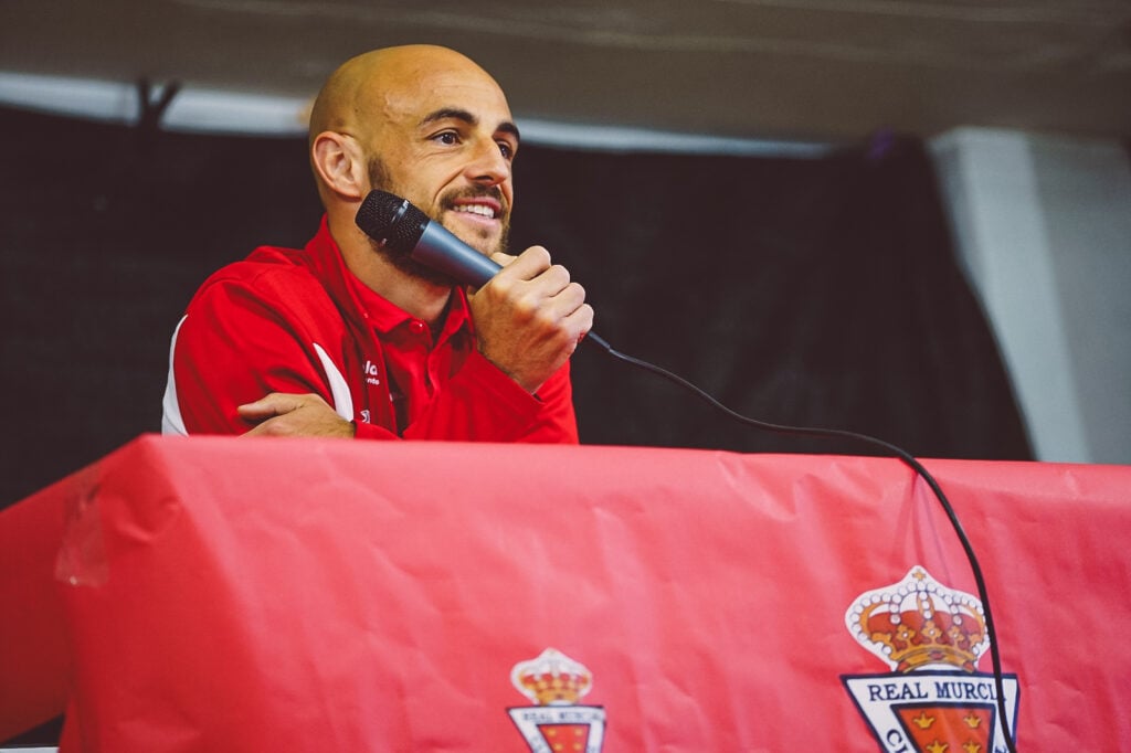 Ekain acerca el murcianismo al CEIP Vicente Medina en una nueva jornada de ‘Real Murcia al Cole’