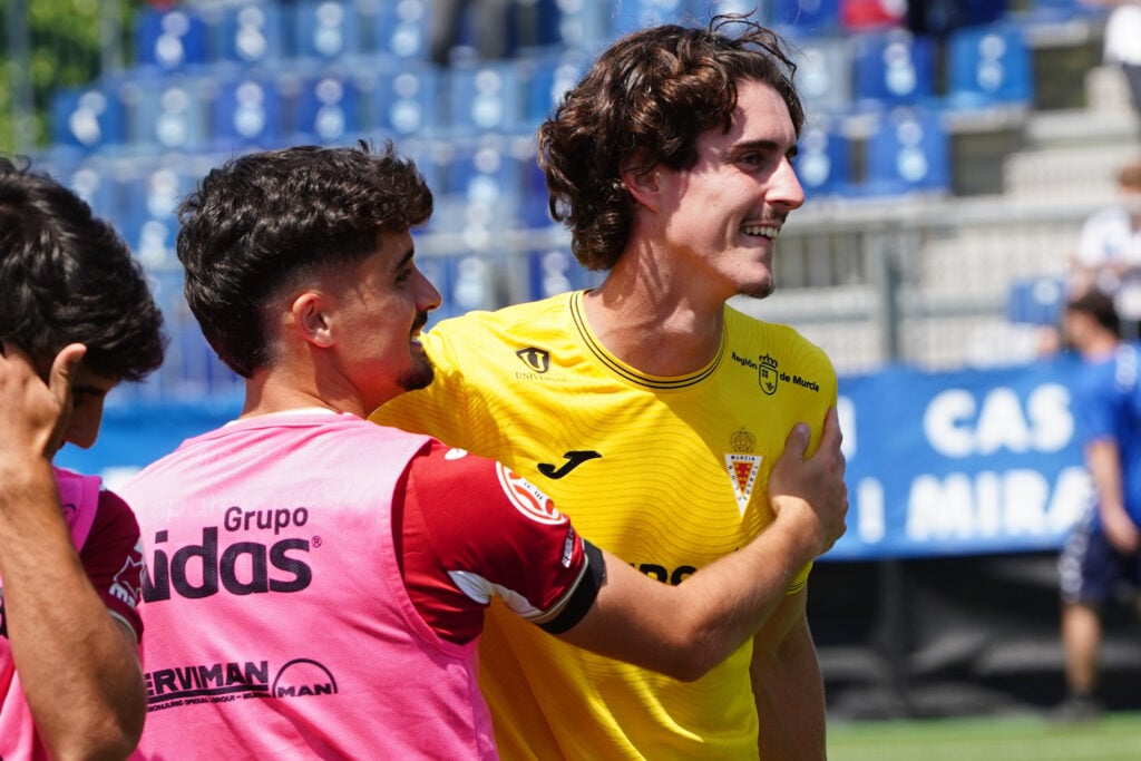Manu García debuta con el primer equipo y firma una gran actuación en la victoria ante el Europa