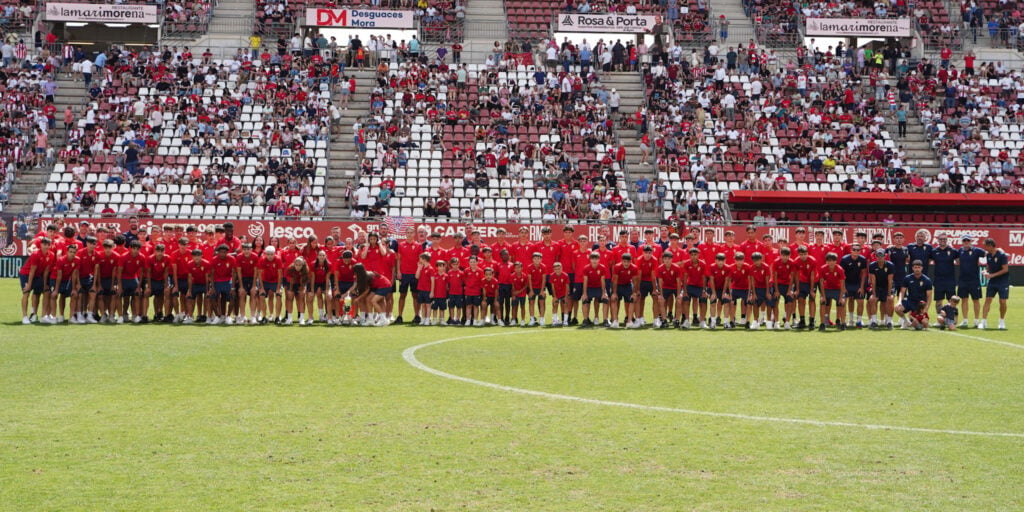 El Real Murcia homenajea a los 11 equipos campeones de la Cantera Grana de este curso 2025/26