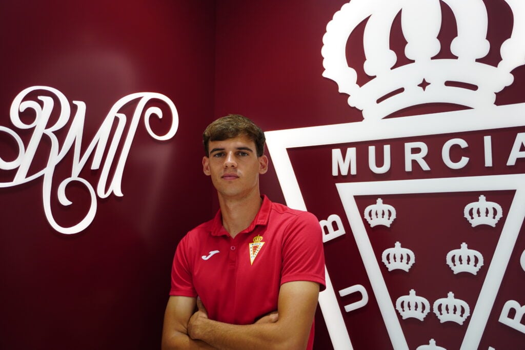 Jorge Sánchez, capitán del Imperial: «Muy poca gente consigue vivir un ascenso así con este club»