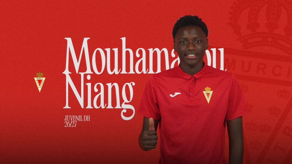 Mouhamadou Niang, nuevo centrocampista para la estructura juvenil del club