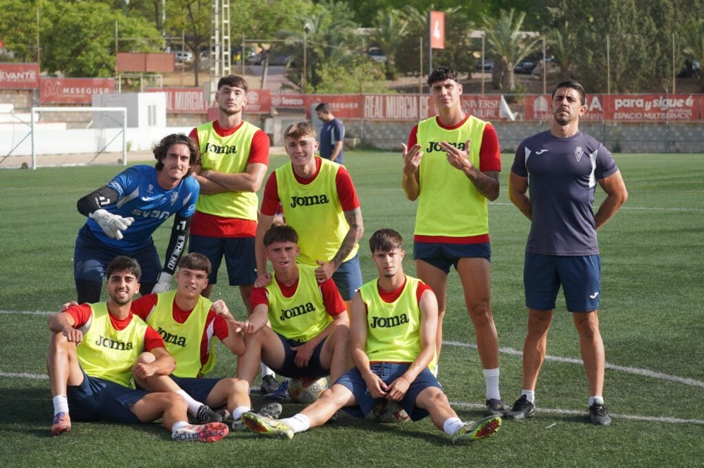 El Imperial realiza el último entreno de la temporada antes de viajar a Pamplona