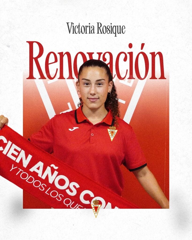 Victoria Rosique continuará defendiendo la camiseta del Real Murcia Femenino y marcando goles en Segunda RFEF