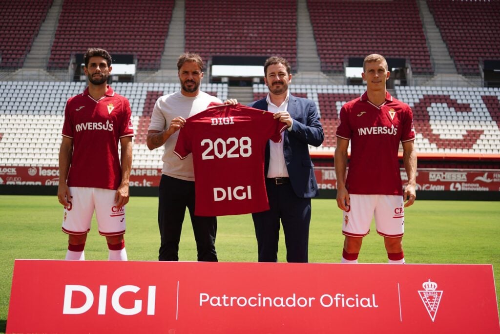 Digi, presentado como nuevo patrocinador oficial en el estadio Enrique Roca de Murcia