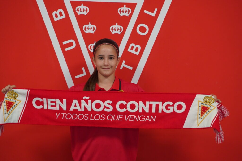 Paula Retamero continuará en el Real Murcia Femenino 2026/27