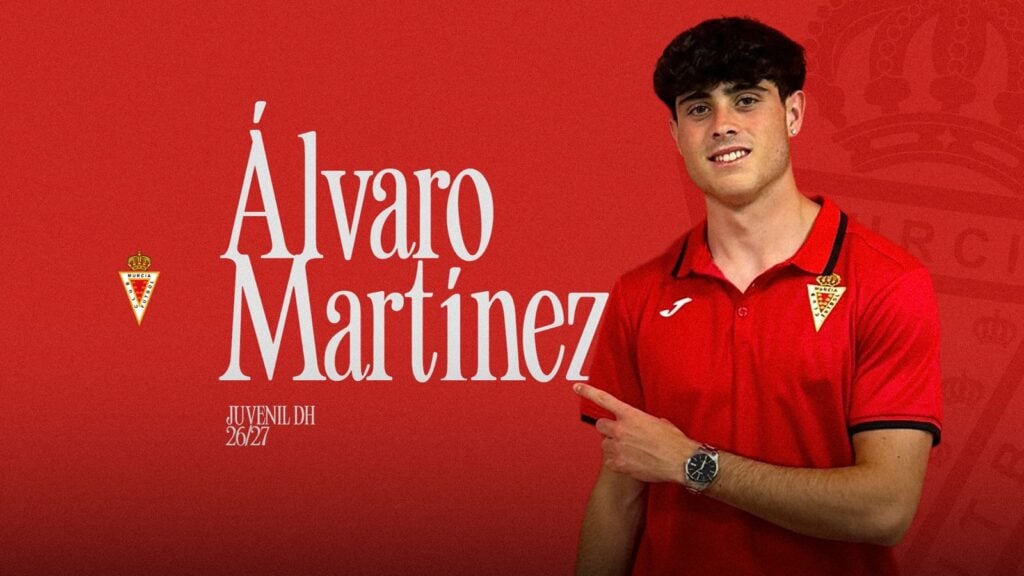 Álvaro Martínez promociona al Juvenil División de Honor