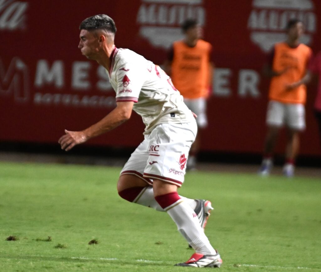 Eloy Sánchez debuta con el primer equipo del Real Murcia