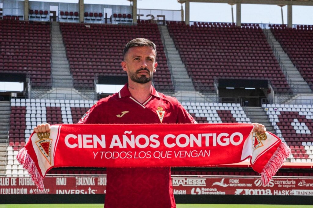 Javi Moreno: «El Real Murcia es un club histórico y debe estar donde merece»