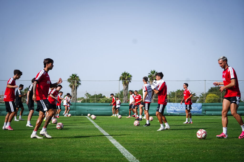 Nueva jornada de entrenamiento a dos días del debut liguero