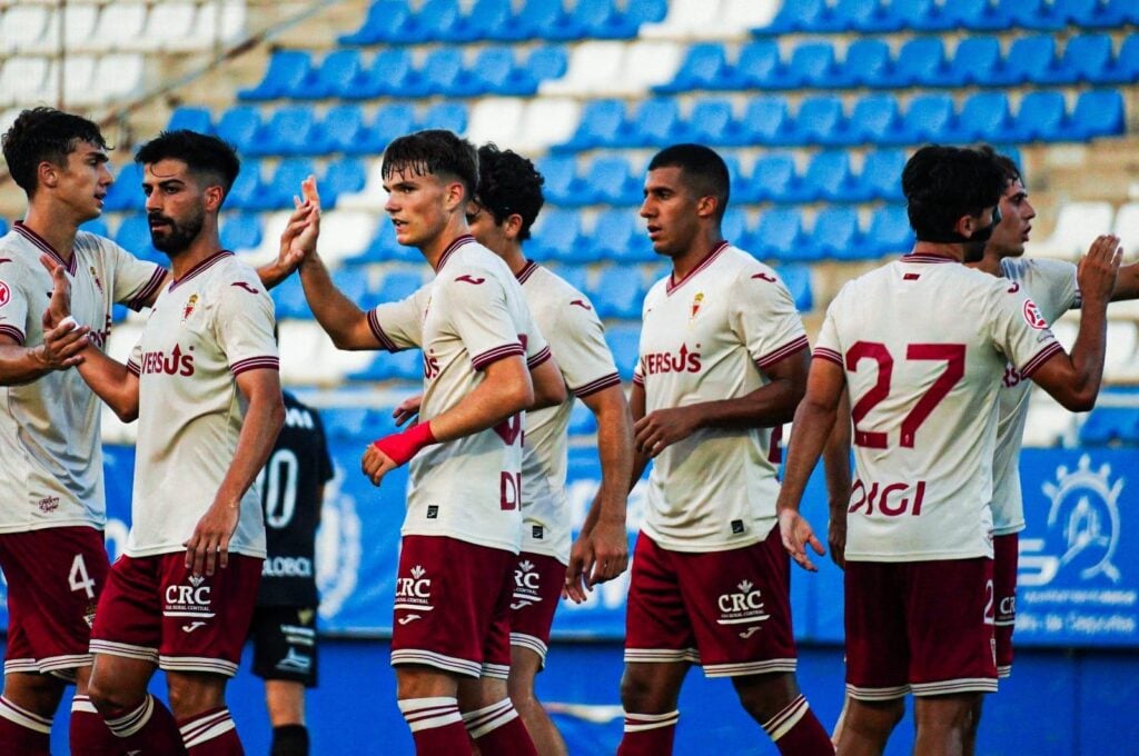 El Real Murcia continúa con su preparación y logra una buena victoria ante el Cieza (1-4)