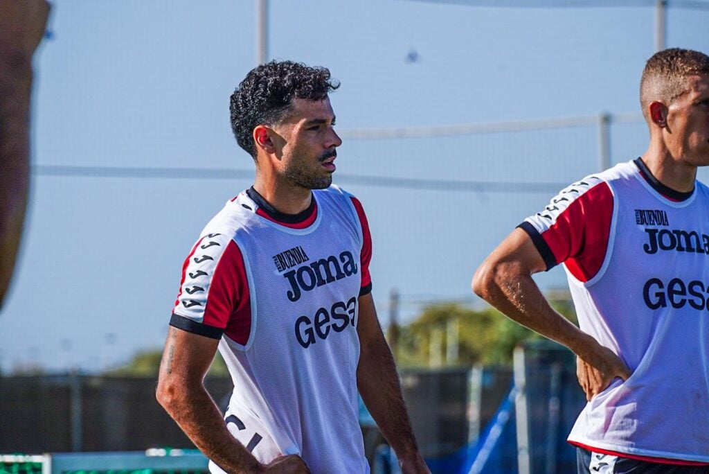 Álvaro Bustos: «Estamos viendo un equipo sólido, que sabe a lo que juega»