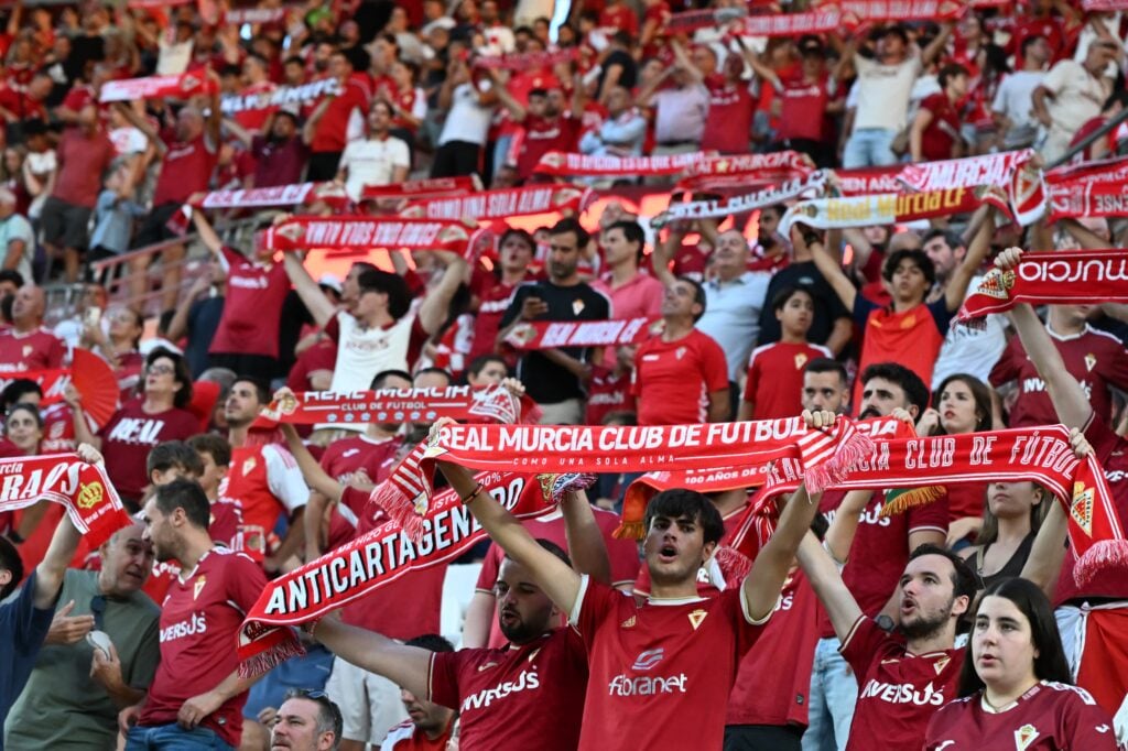 Real Murcia y C.E. Europa acuerdan fijar en 15 euros el precio de las entradas visitantes