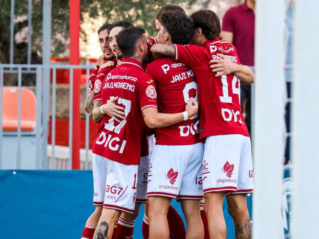 El Real Murcia vence al Rayo Majadahonda y vuelve a la senda de la victoria en Madrid (0-1)